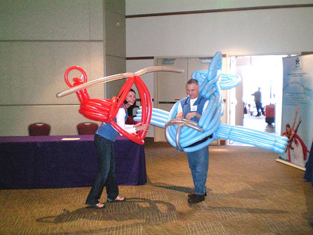 Balloon Twisted Helicopter & Jet Wearables Balloon Twisted Helicopter & Jet Wearables